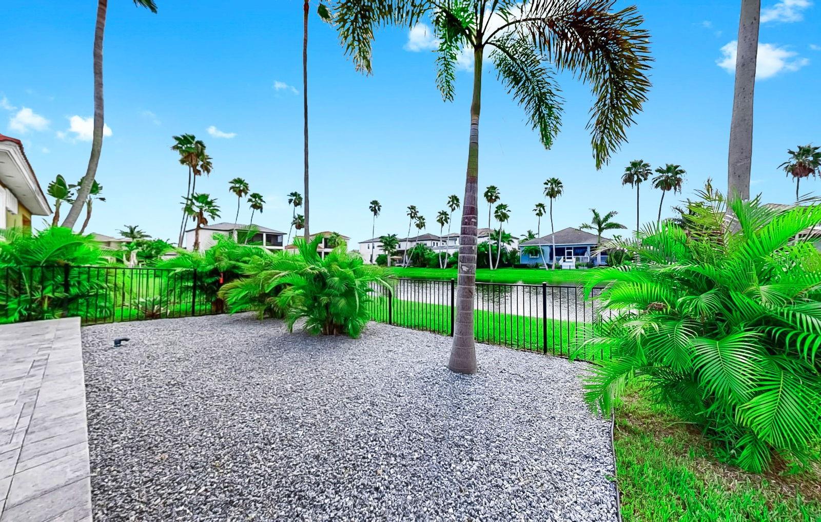 1406 ALHAMBRA DR