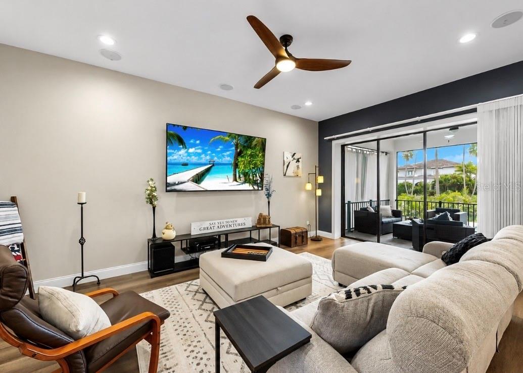 1406 ALHAMBRA DR