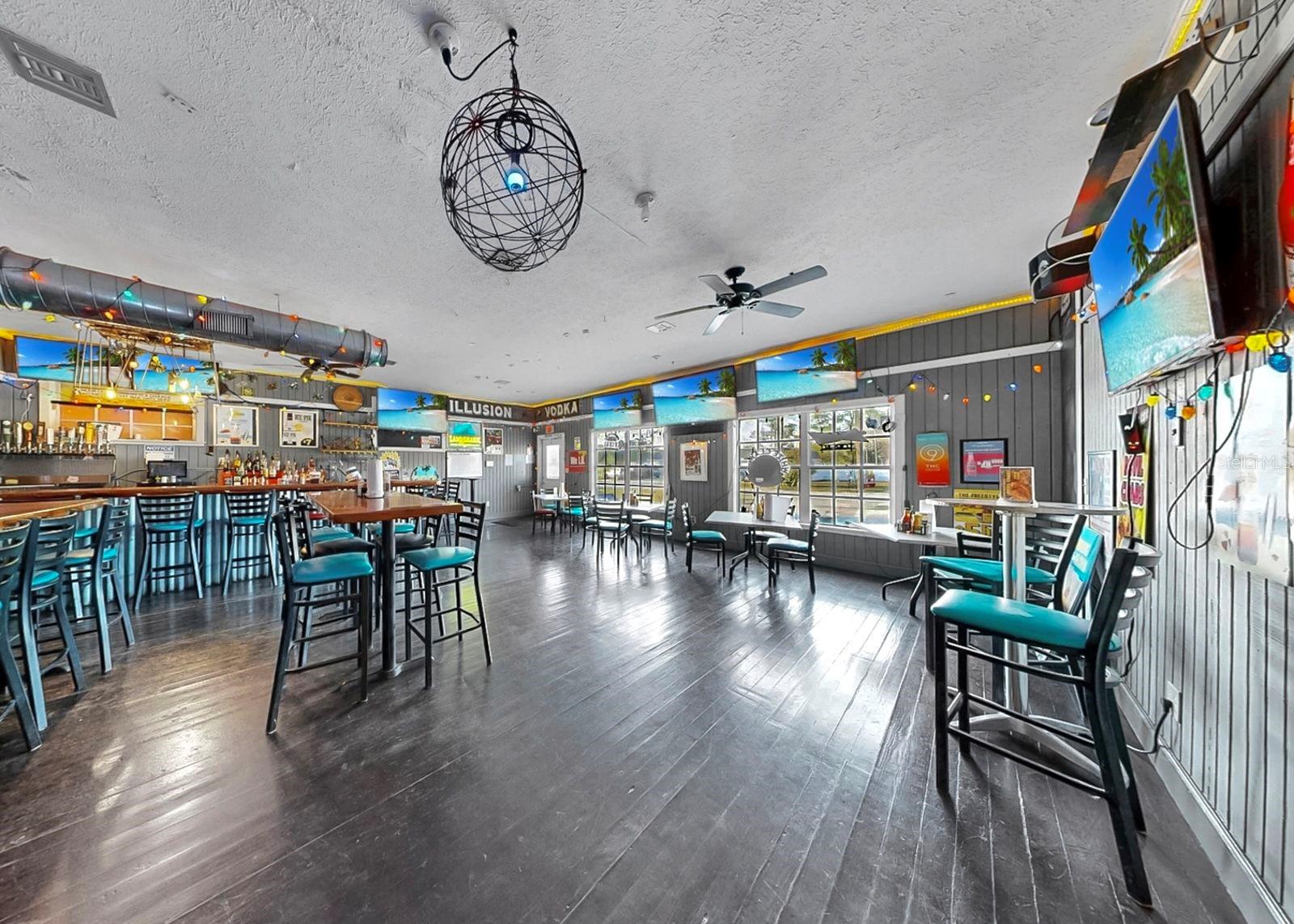 102 W SHELL POINT RD