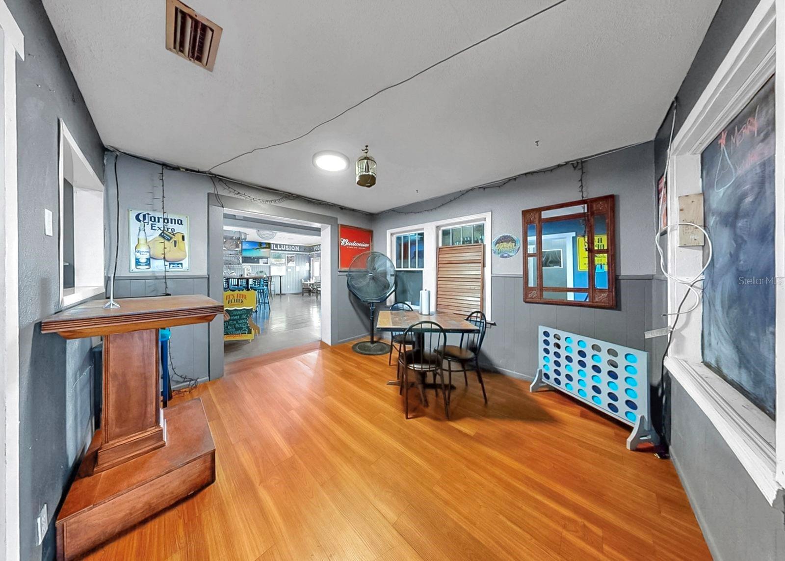 102 W SHELL POINT RD