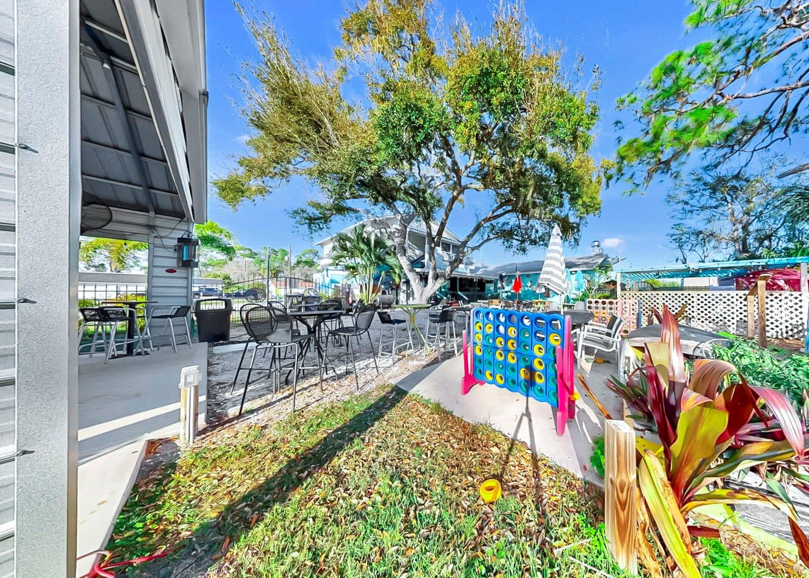 102 W SHELL POINT RD