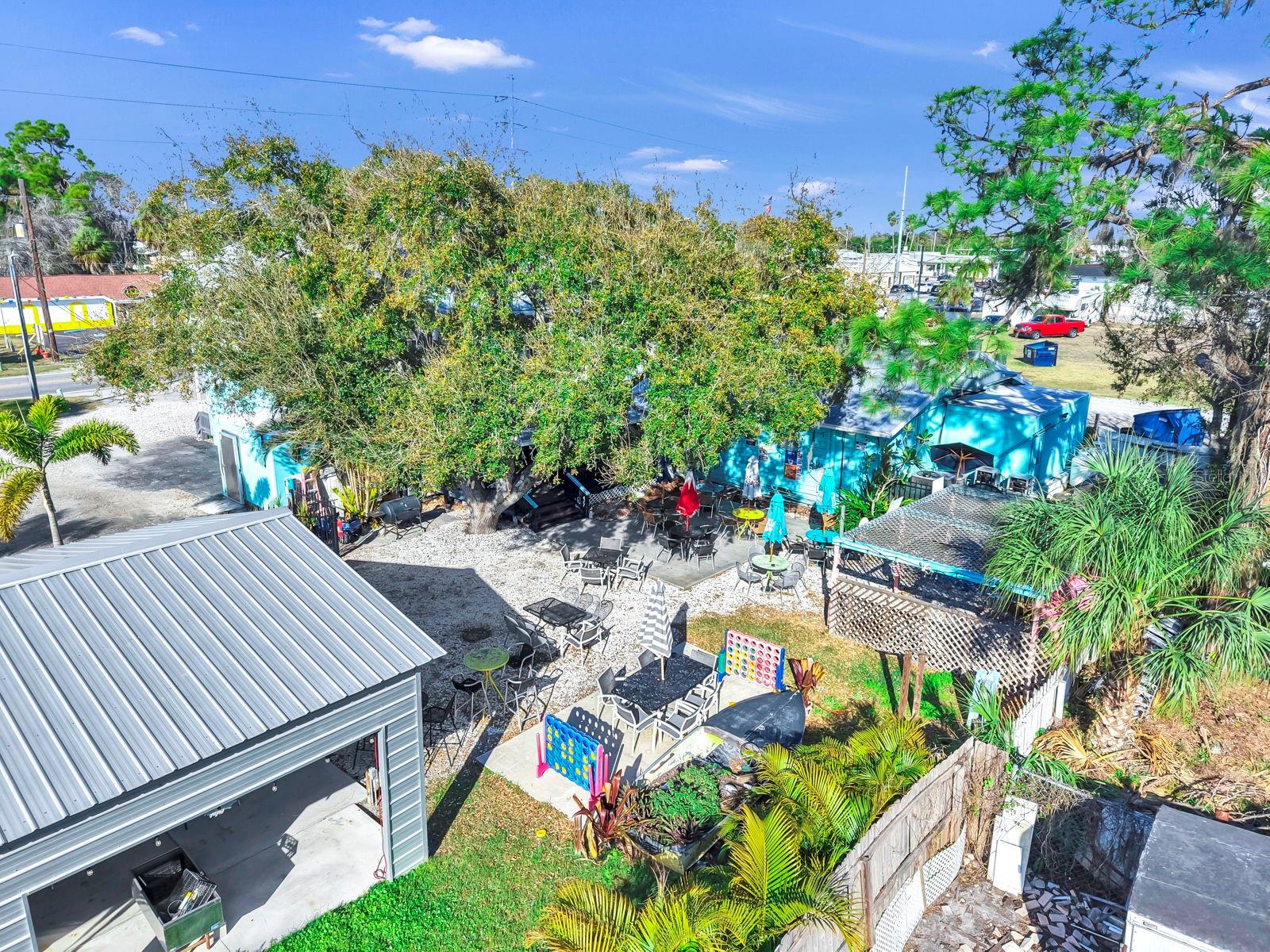 102 W SHELL POINT RD