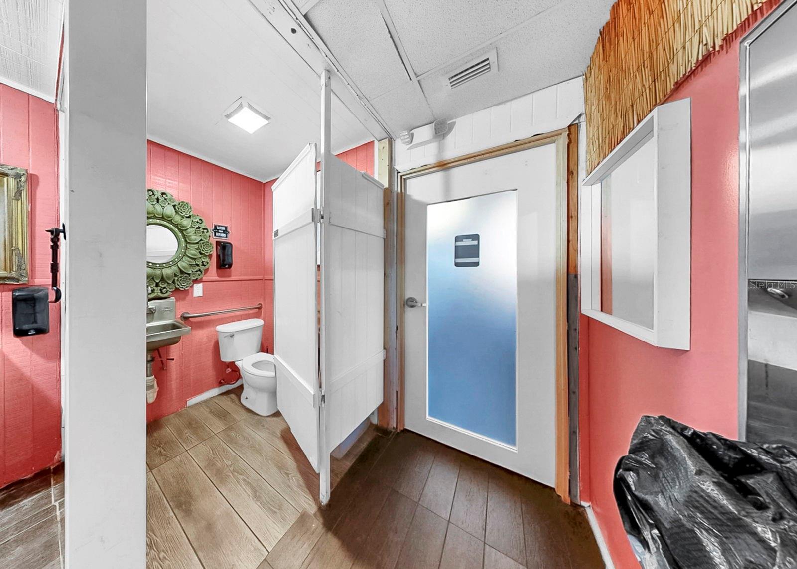 102 W SHELL POINT RD