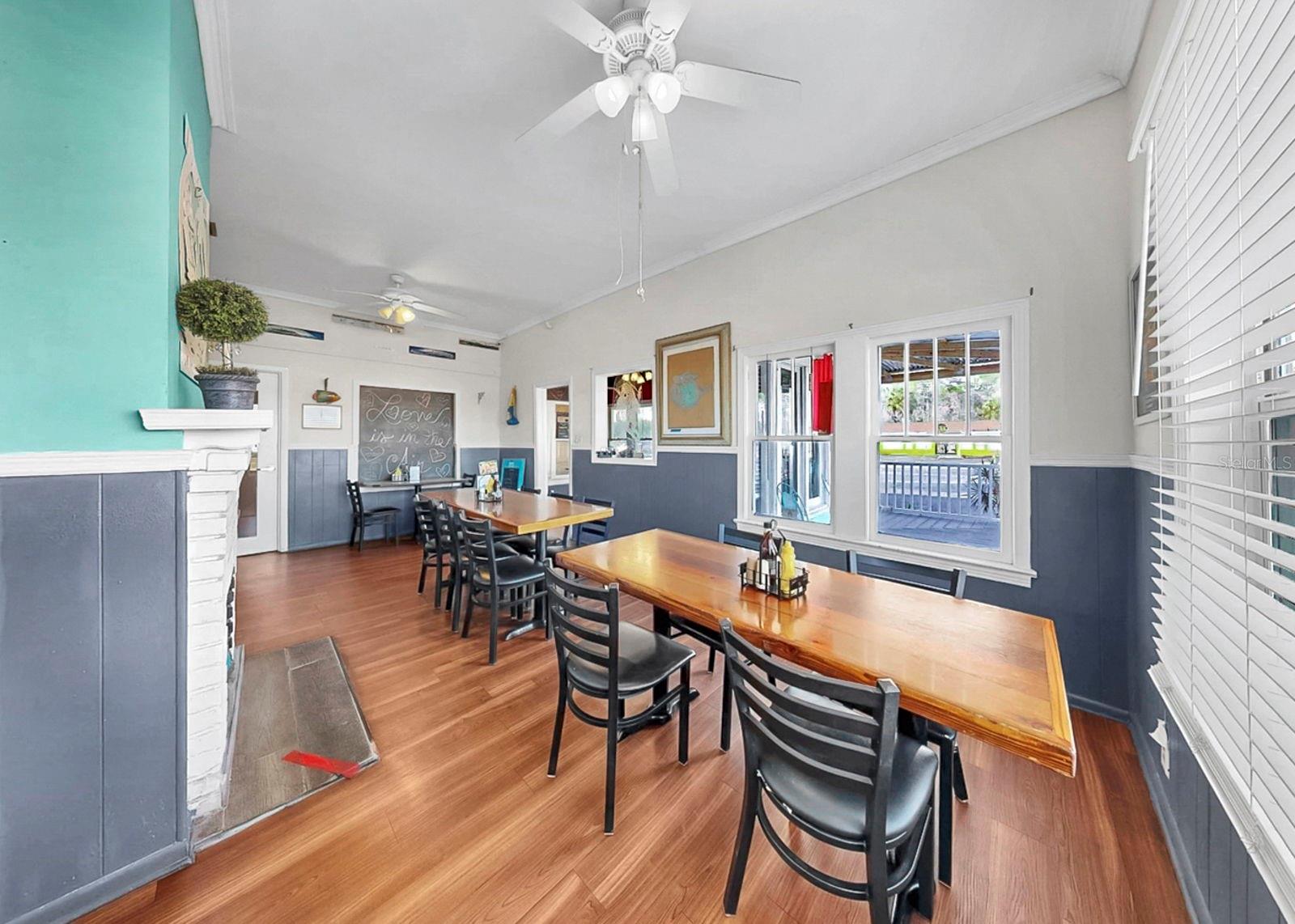 102 W SHELL POINT RD