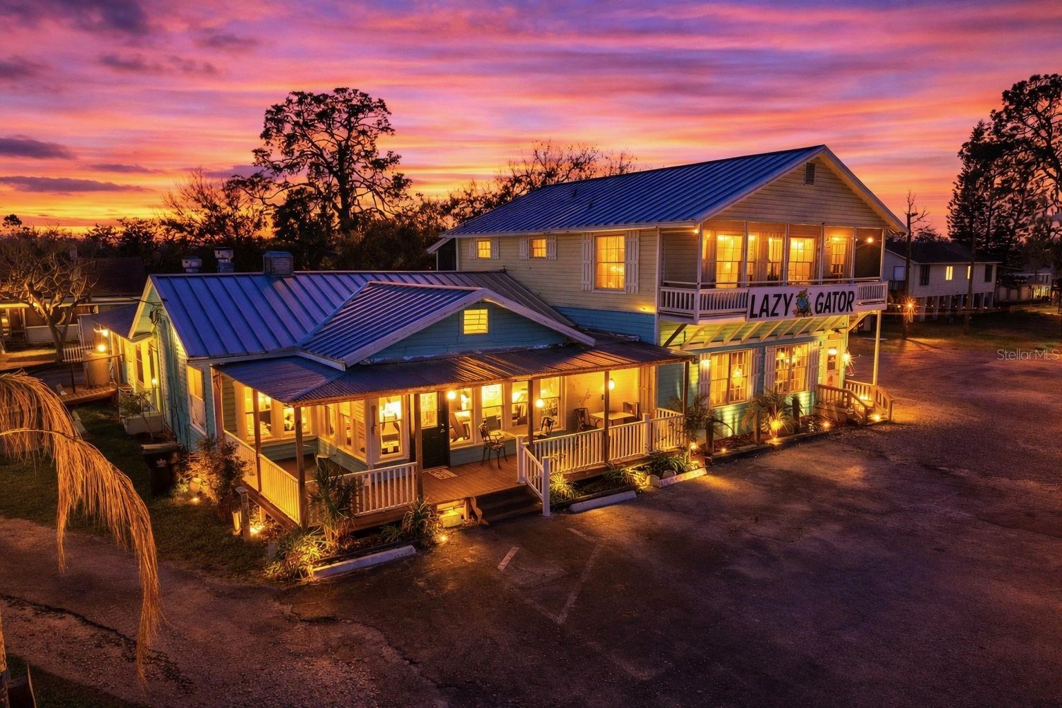 102 W SHELL POINT RD