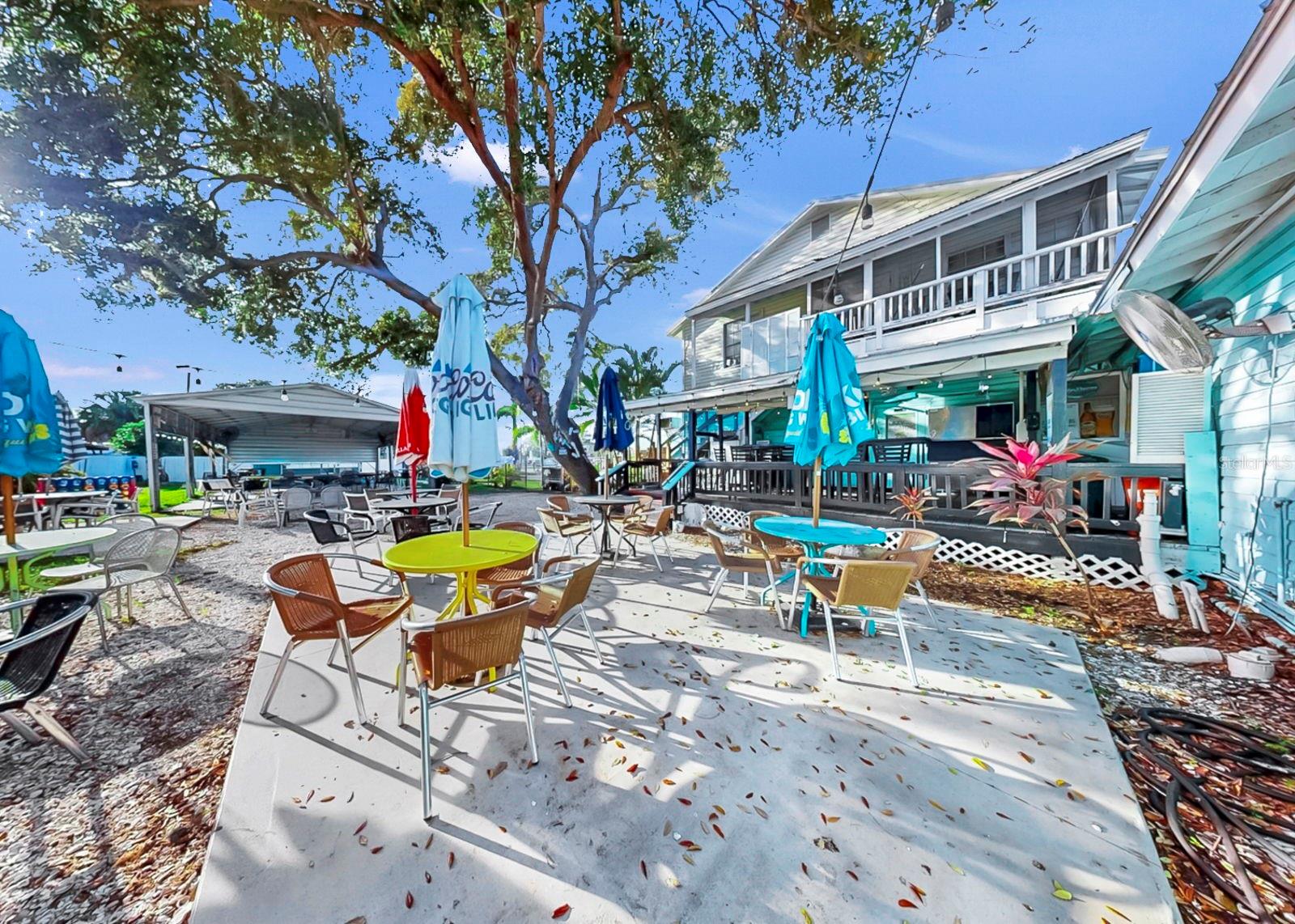 102 W SHELL POINT RD