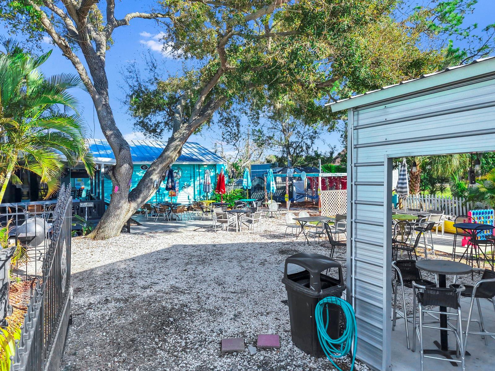 102 W SHELL POINT RD