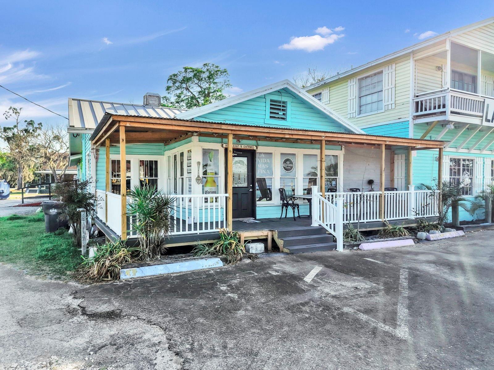 102 W SHELL POINT RD