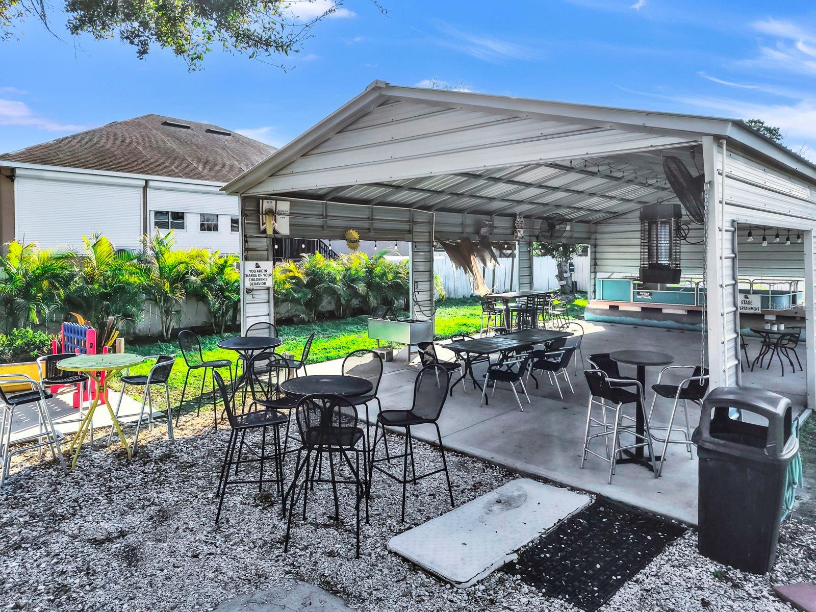 102 W SHELL POINT RD