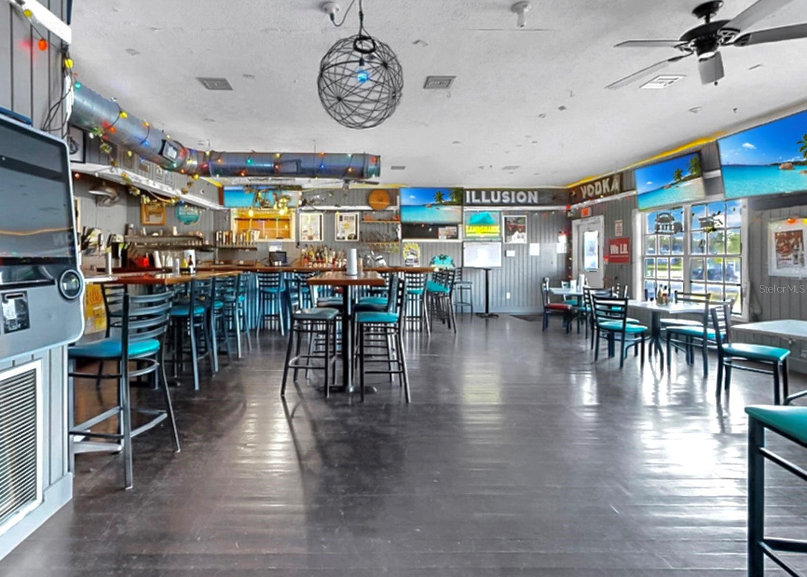 102 W SHELL POINT RD