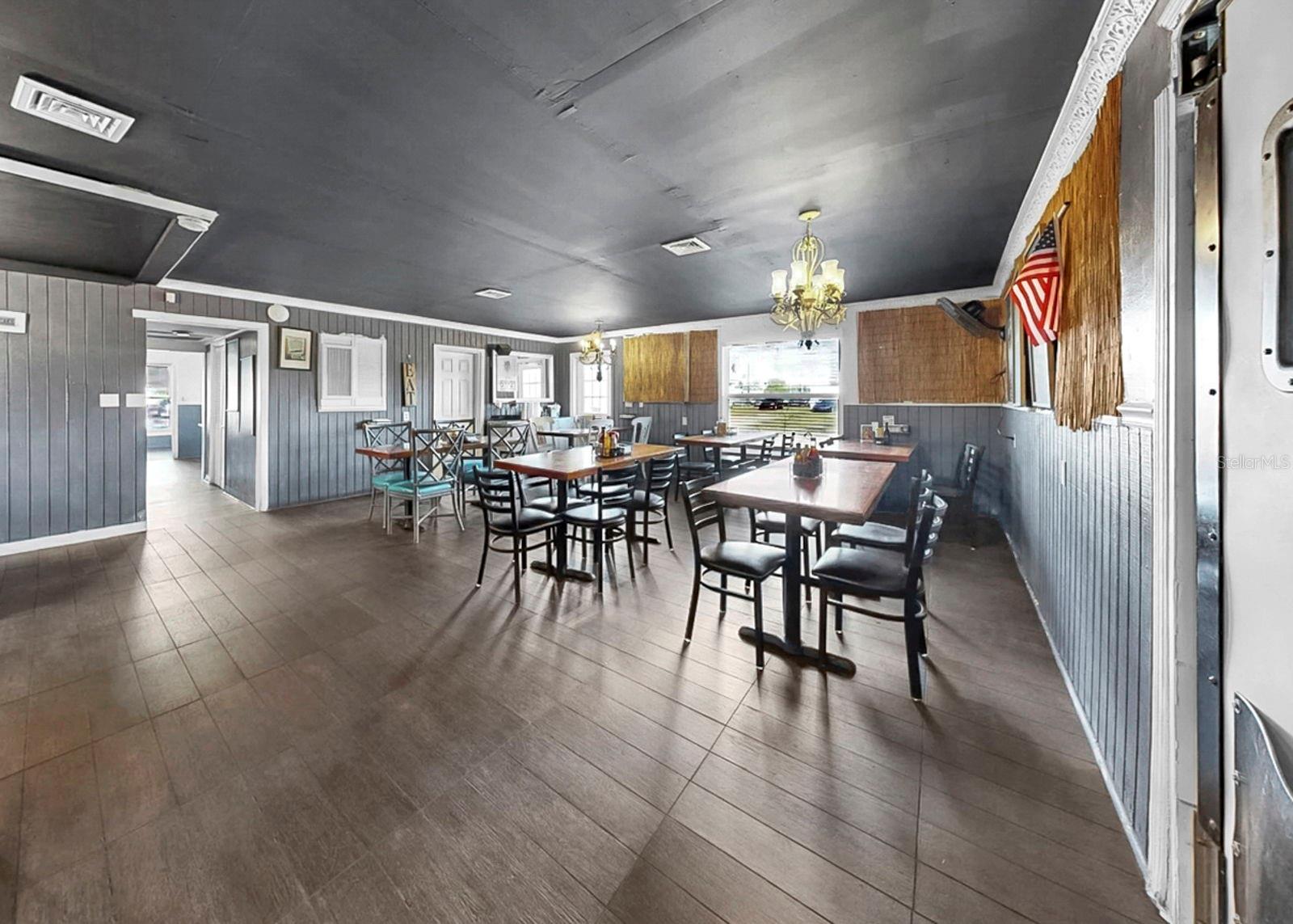 102 W SHELL POINT RD