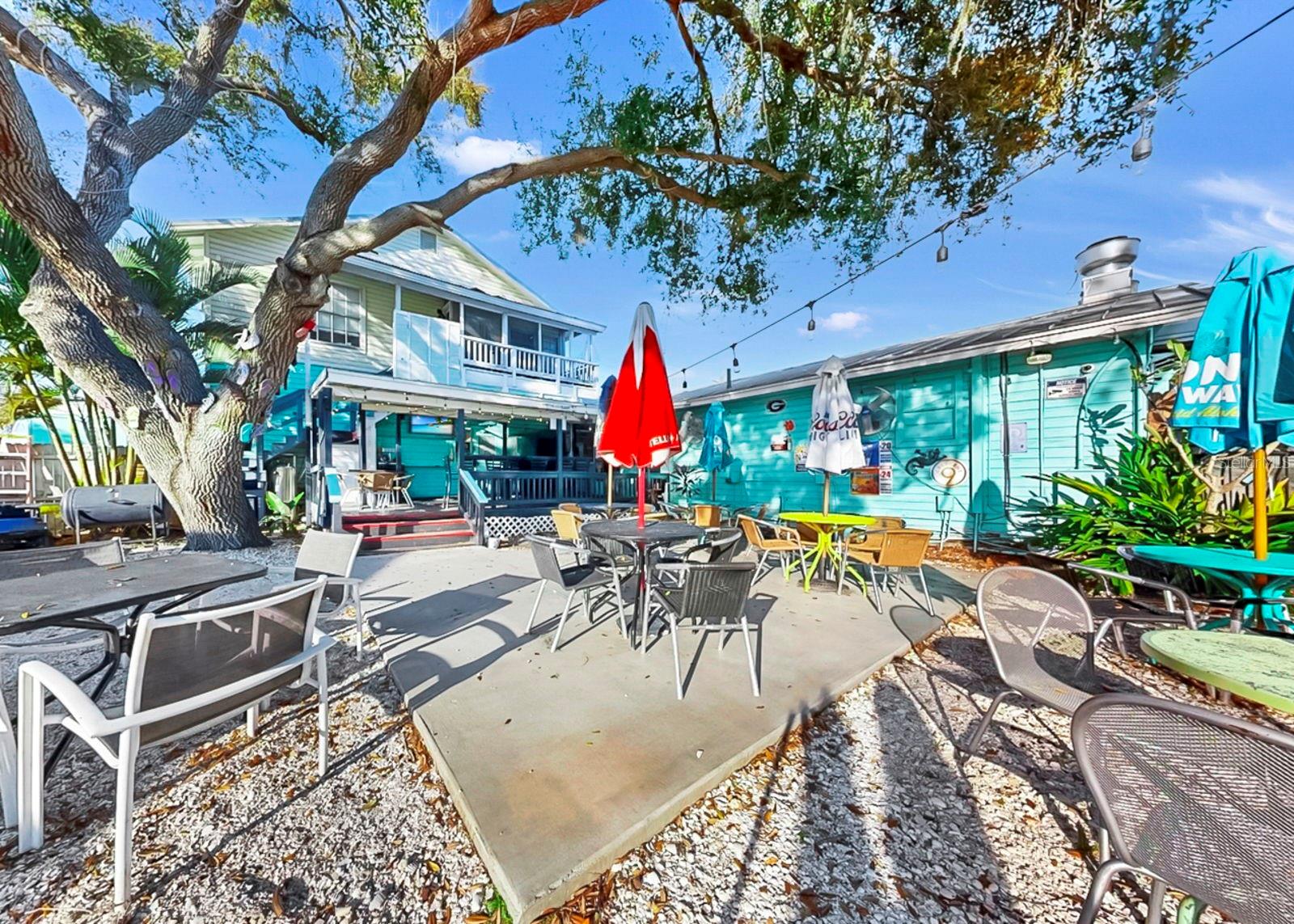 102 W SHELL POINT RD