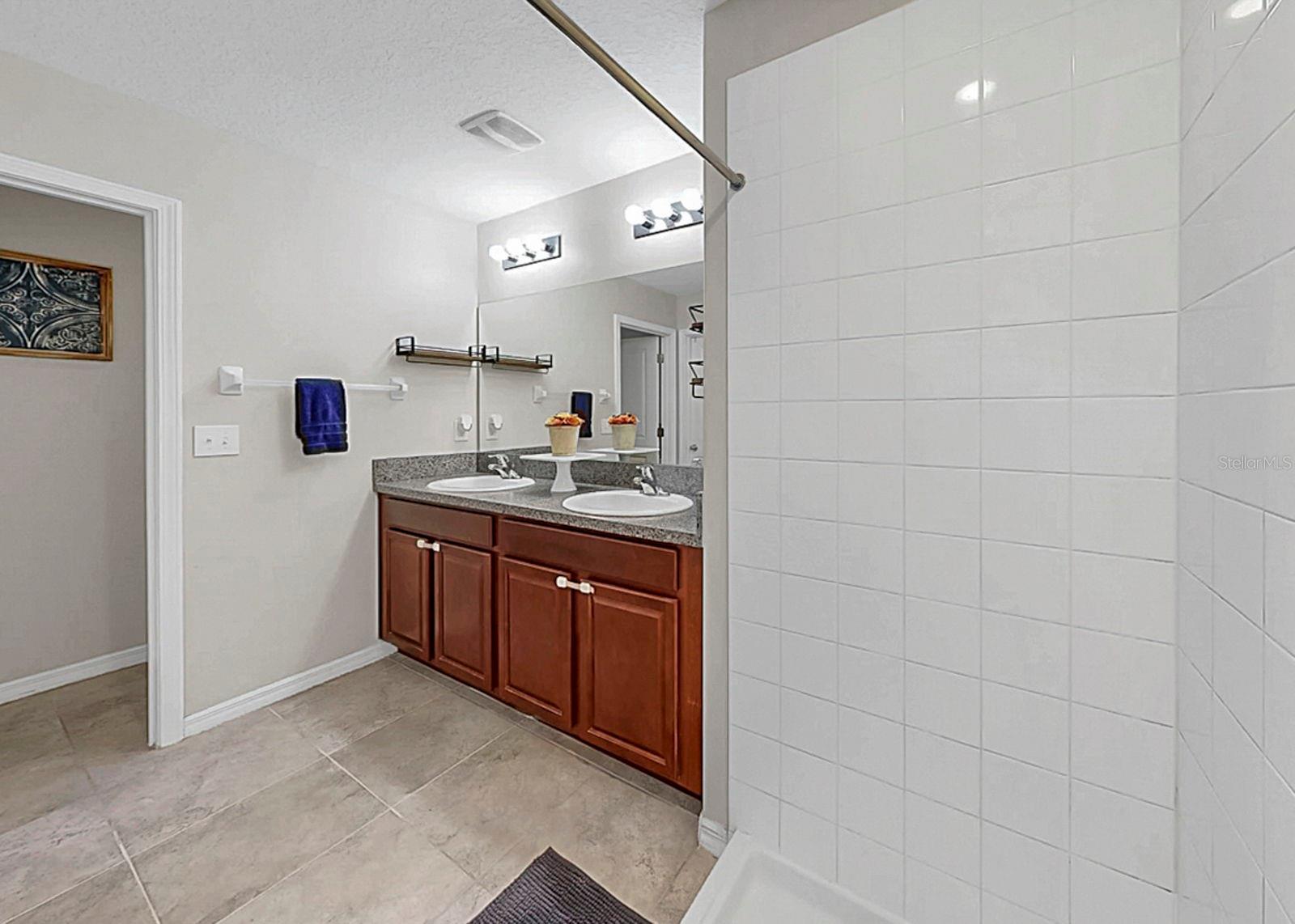 1624 BROAD WINGED HAWK DR