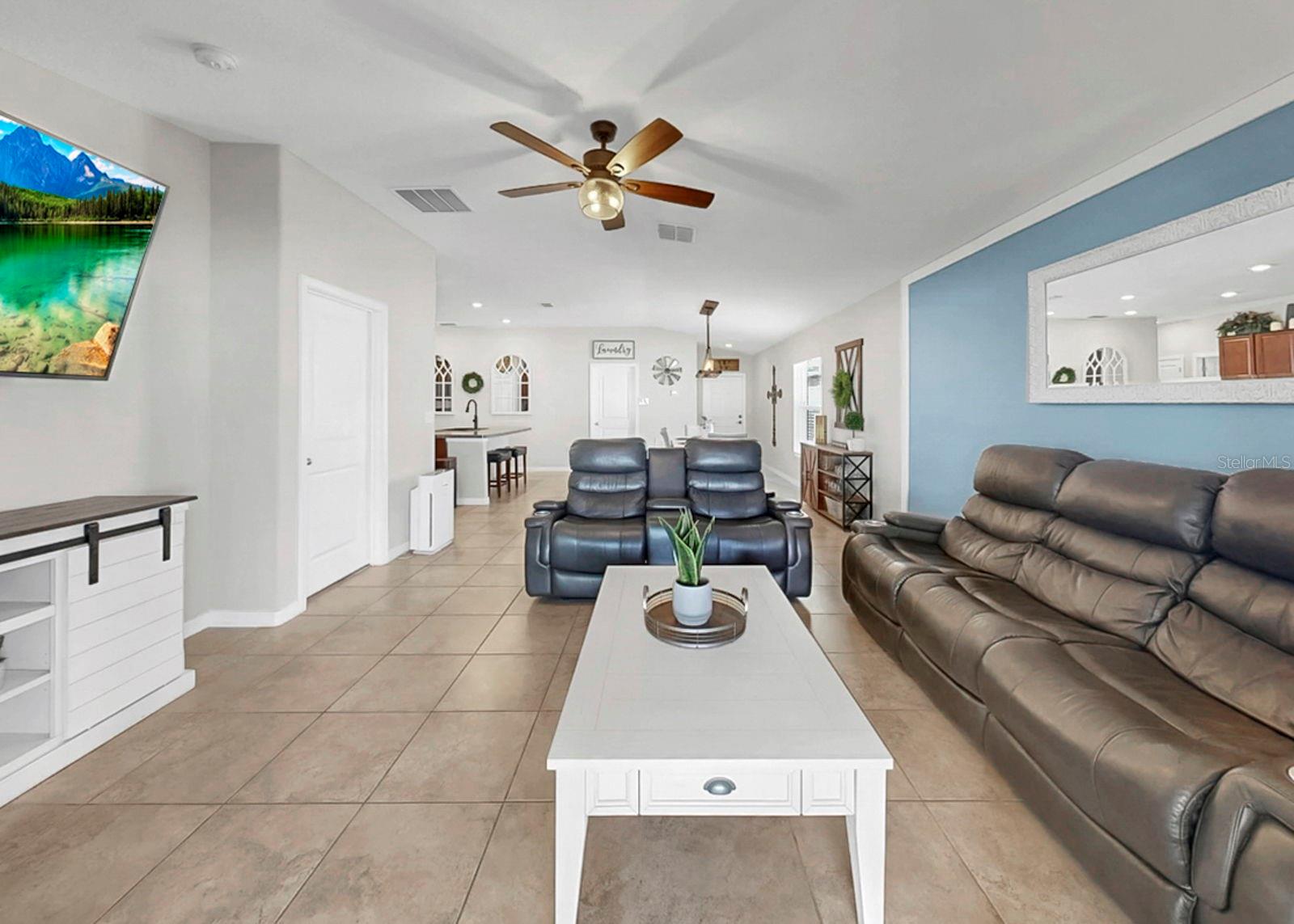 1624 BROAD WINGED HAWK DR