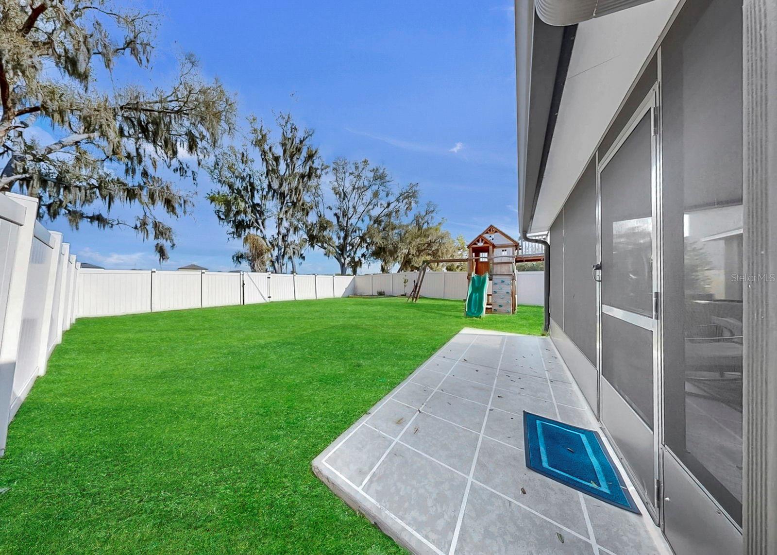 1624 BROAD WINGED HAWK DR