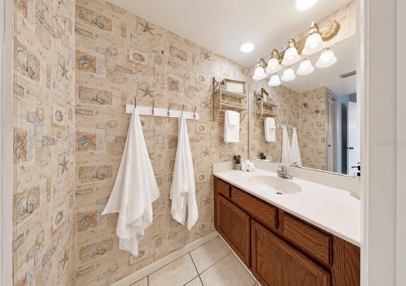 810 BAHIA DEL SOL DR #16