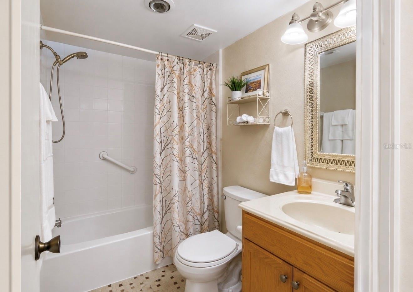 810 BAHIA DEL SOL DR #16
