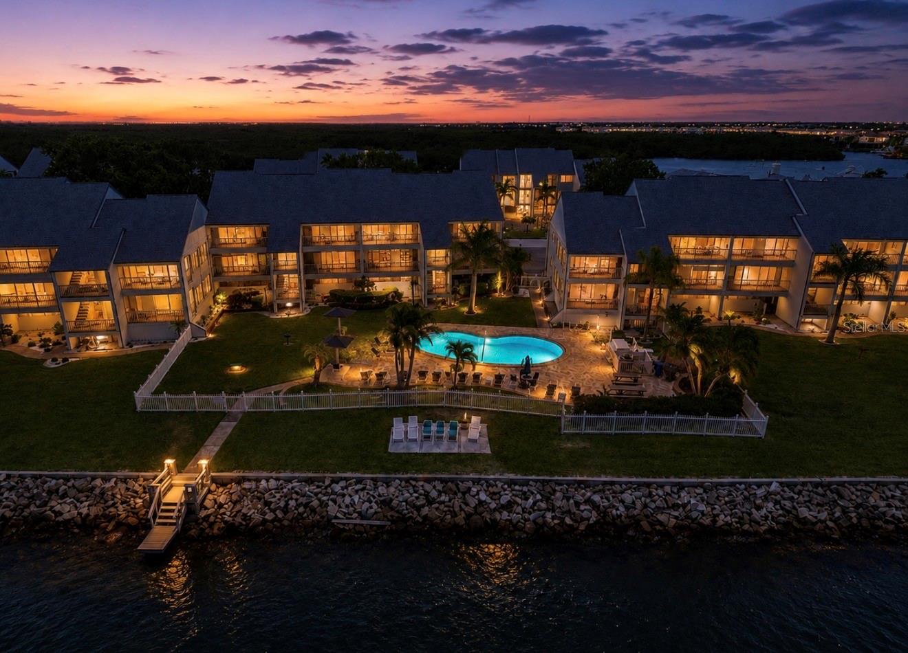 810 BAHIA DEL SOL DR #16