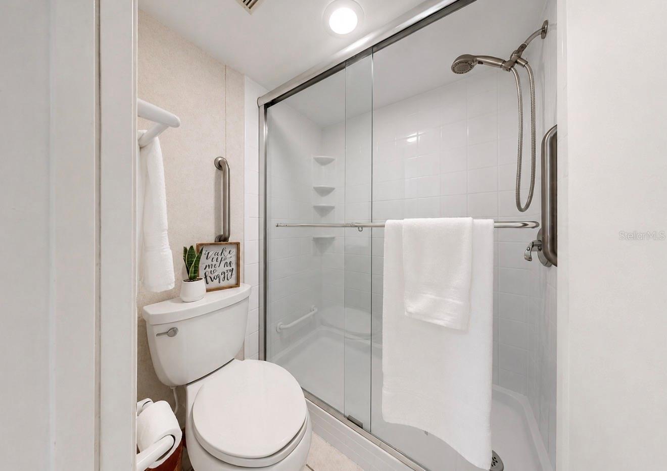 810 BAHIA DEL SOL DR #16