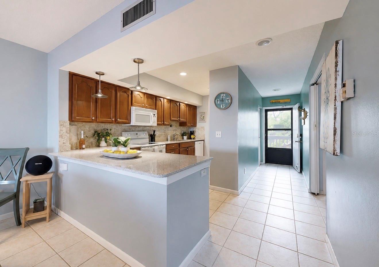810 BAHIA DEL SOL DR #16