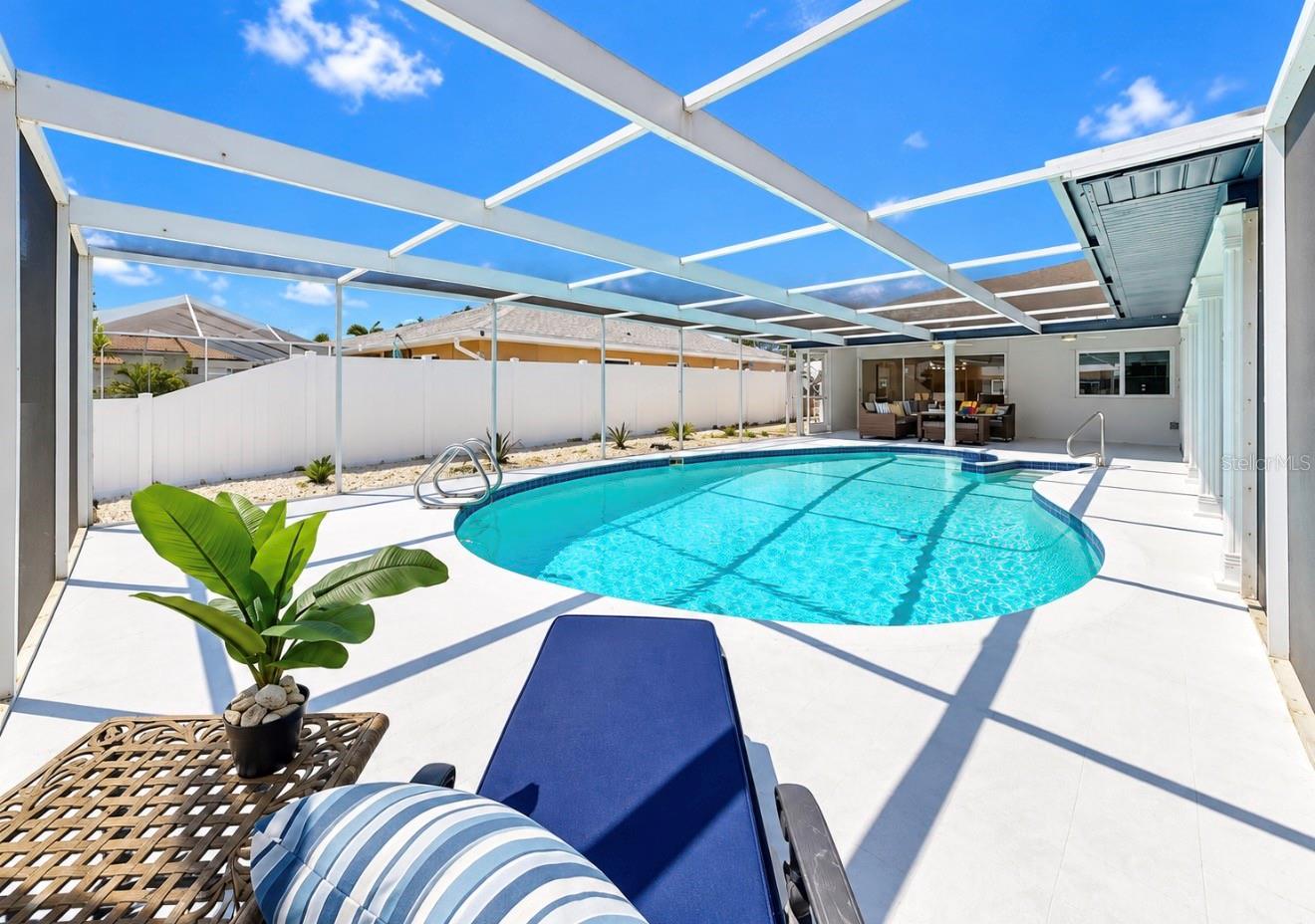 6315 WISTERIA LN