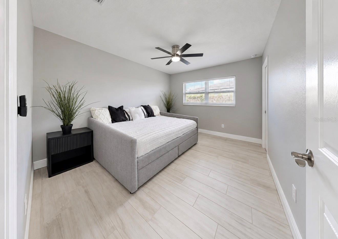 6315 WISTERIA LN