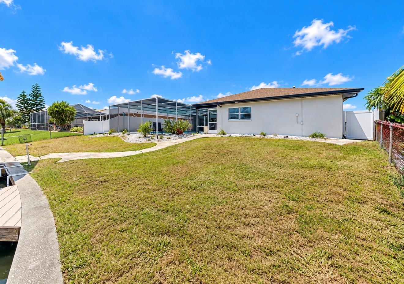 6315 WISTERIA LN