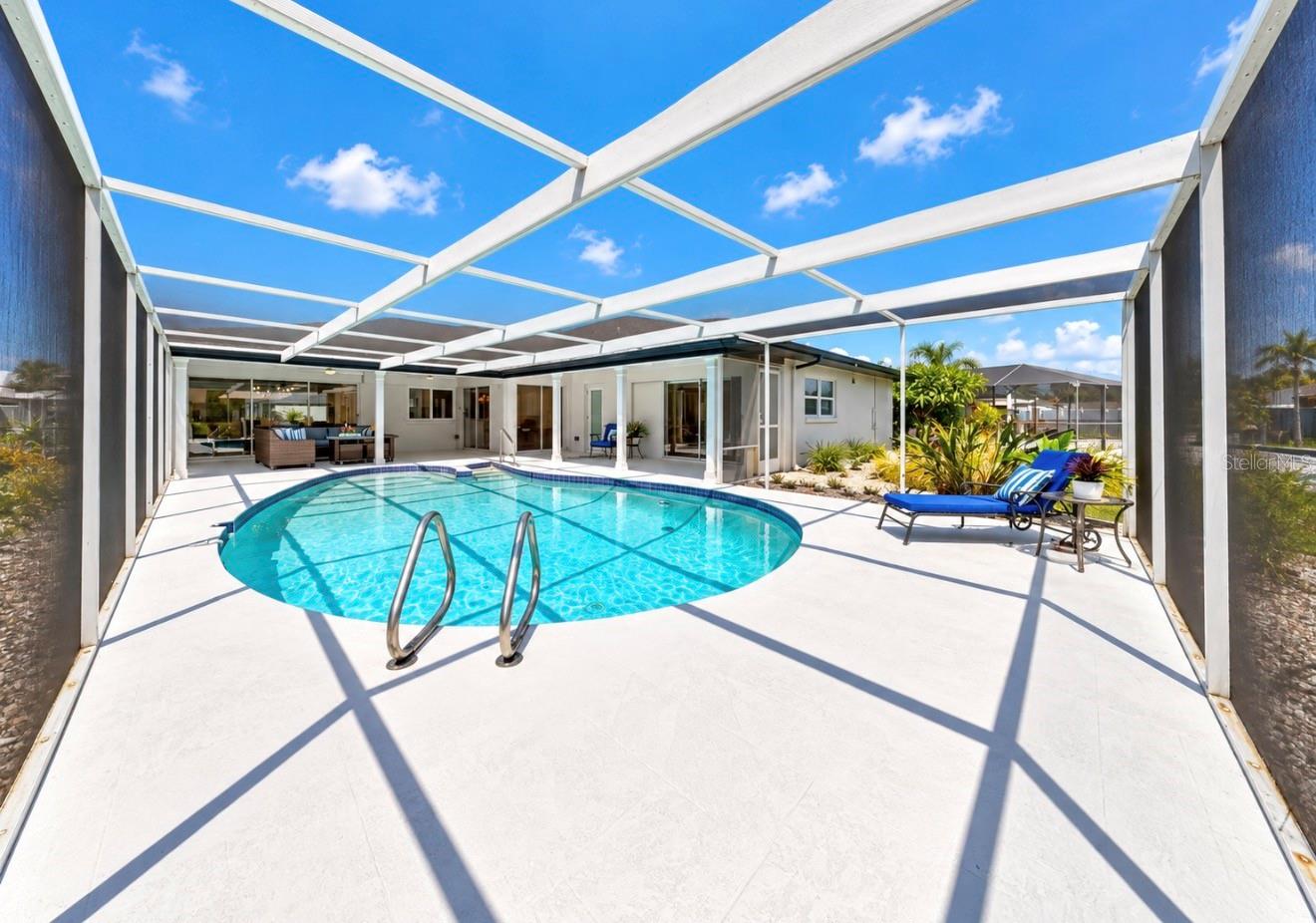 6315 WISTERIA LN
