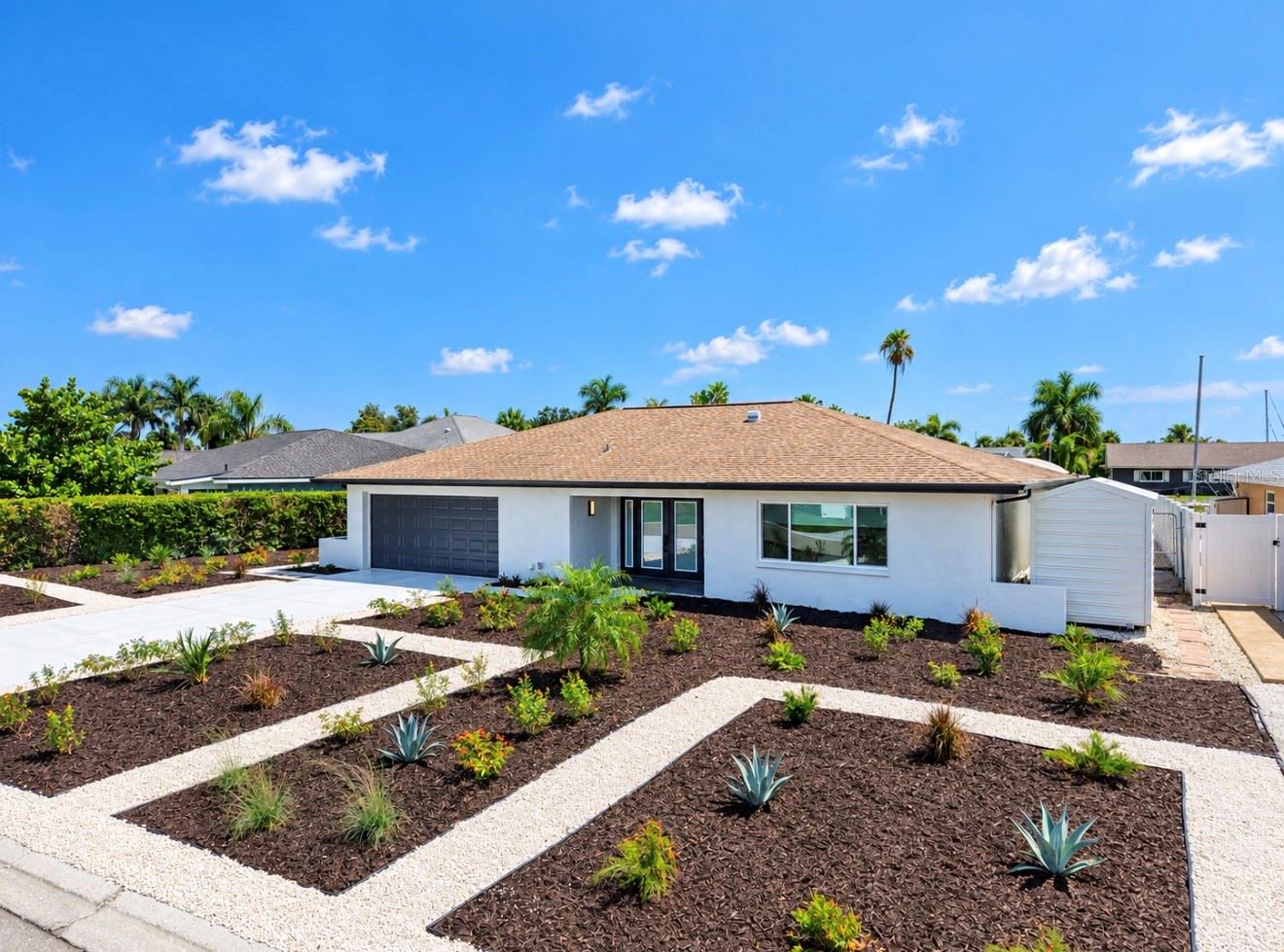 6315 WISTERIA LN