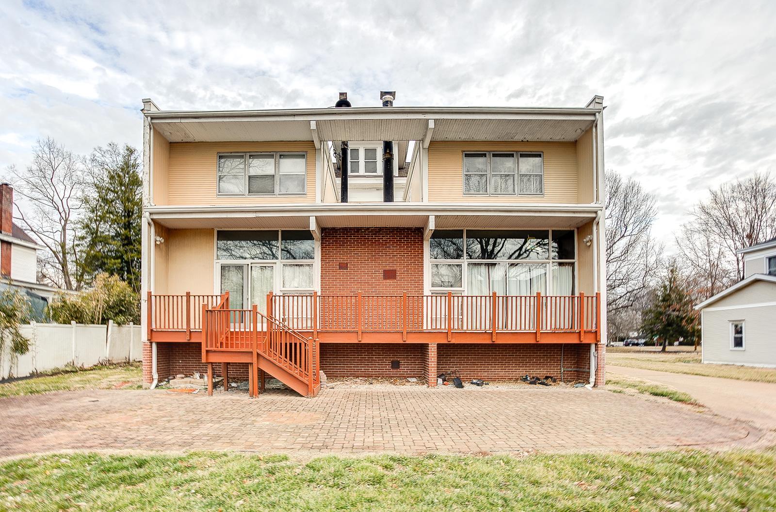18 Signal Hill Boulevard