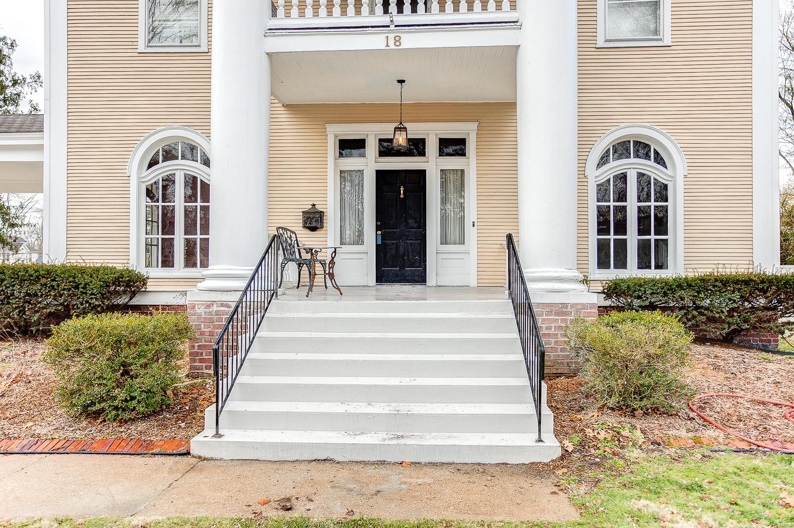 18 Signal Hill Boulevard