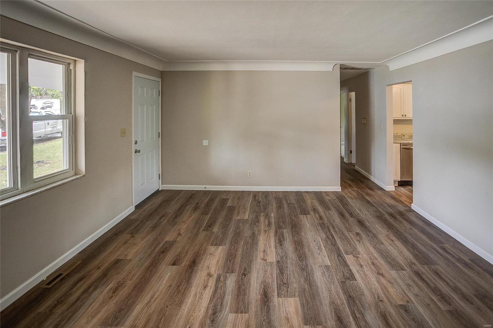860 Wilshire Drive
