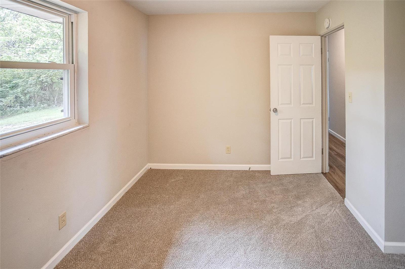 860 Wilshire Drive