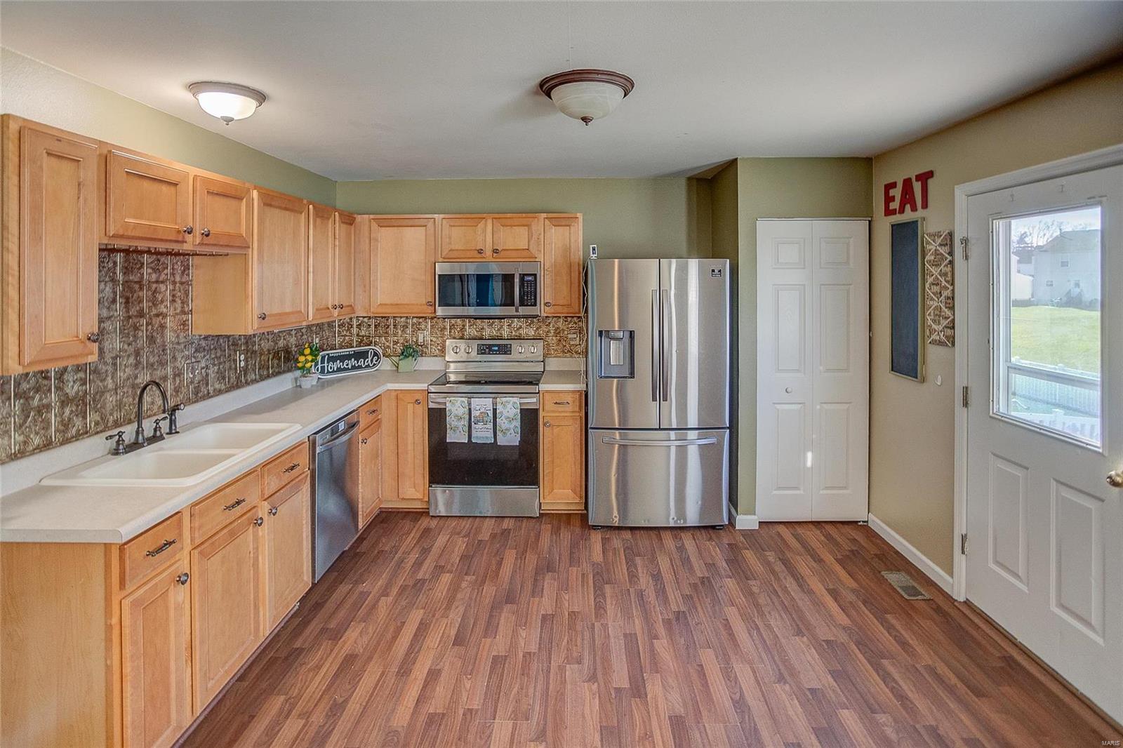 1760 Shade Tree Court