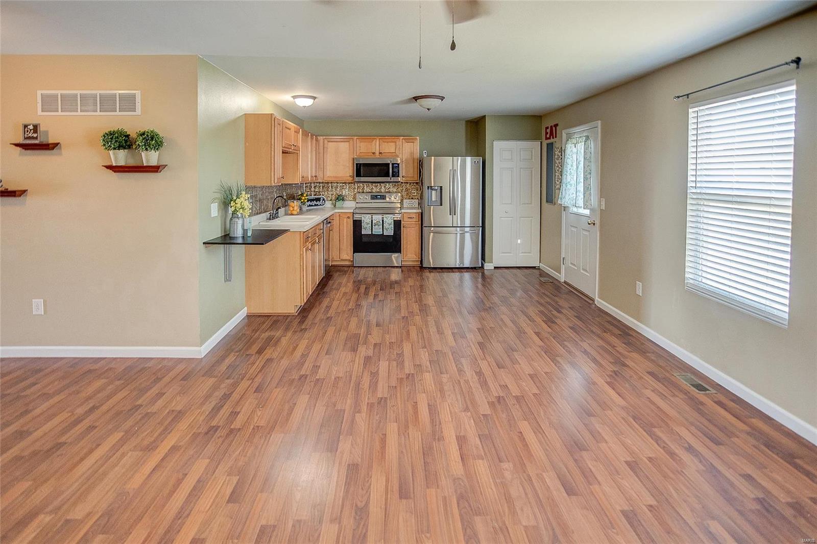 1760 Shade Tree Court