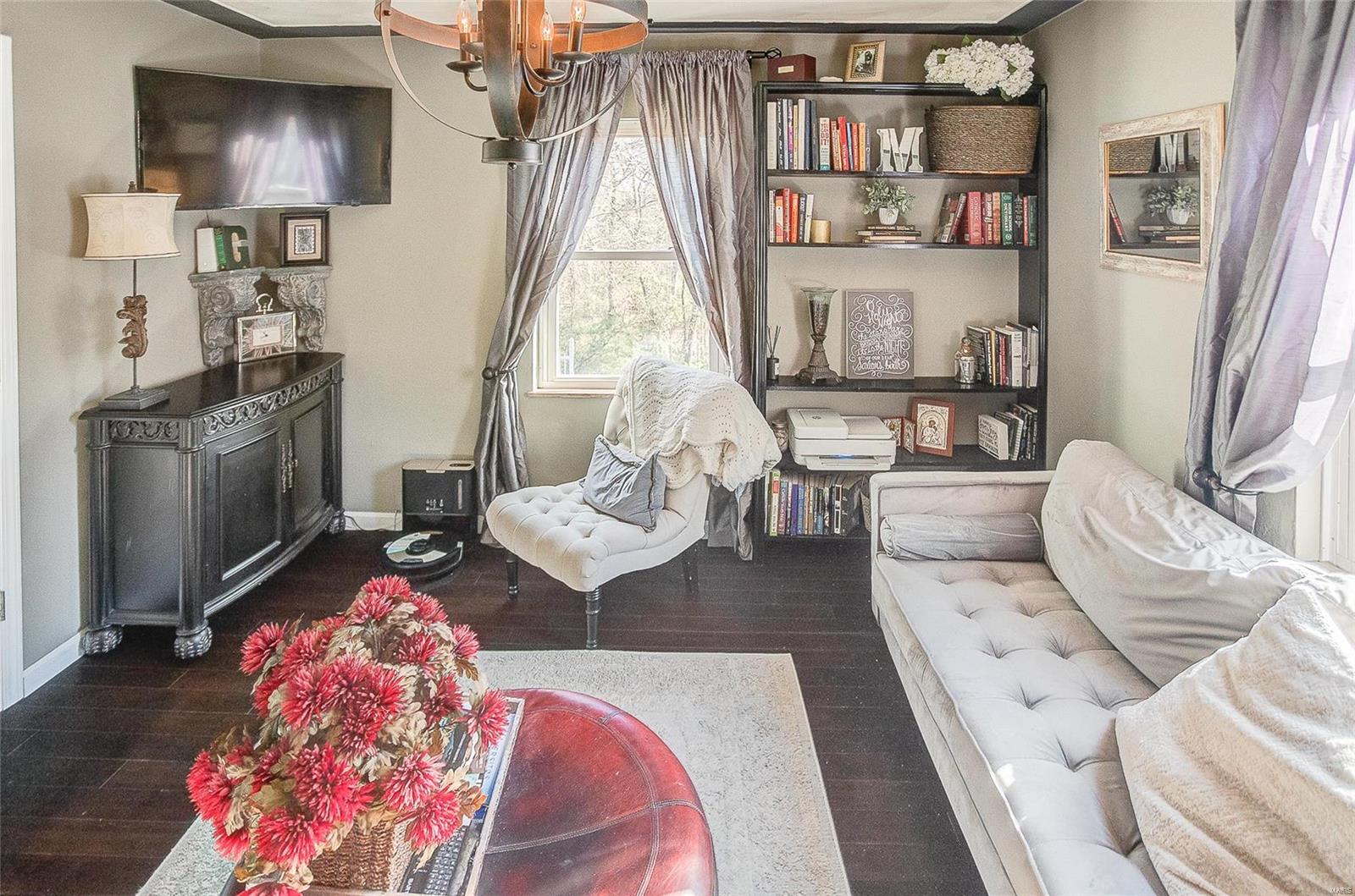 27 Oak Knoll Place
