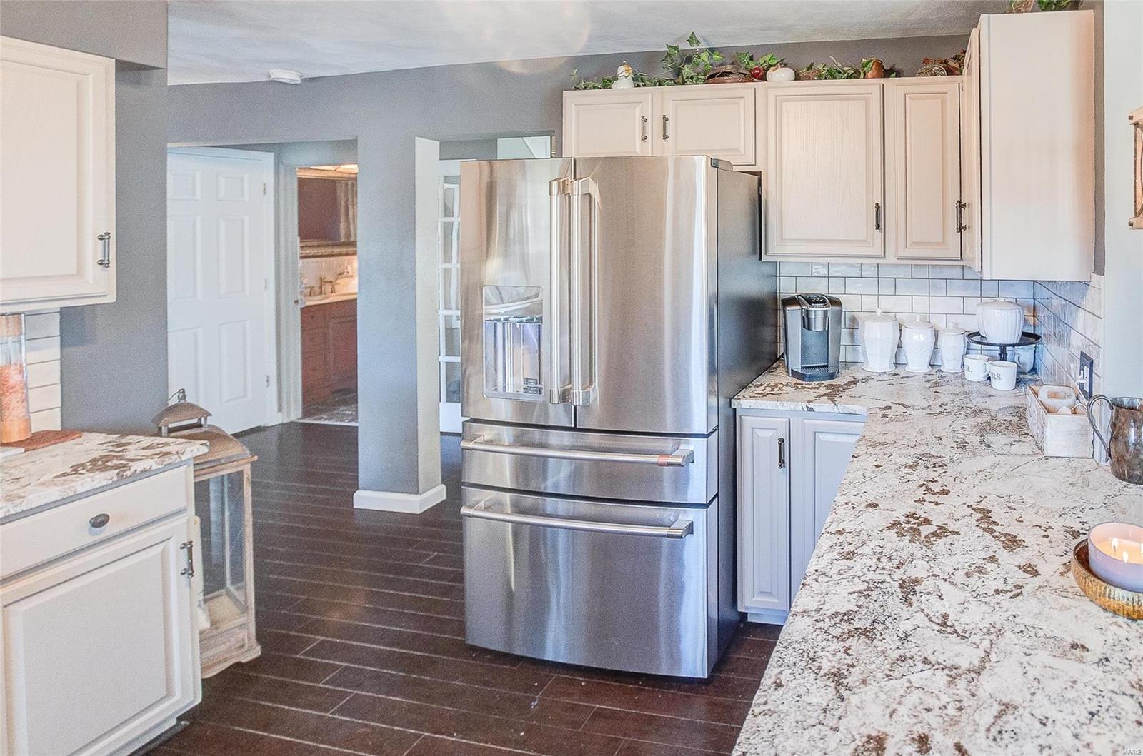27 Oak Knoll Place