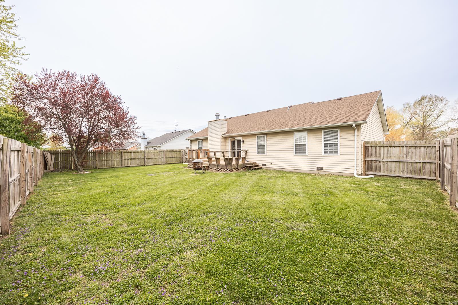 916 Mayfair Dr.