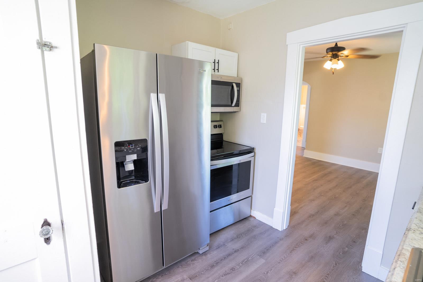 33 S 77th Street