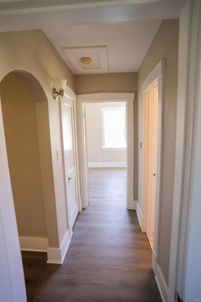 33 S 77th Street
