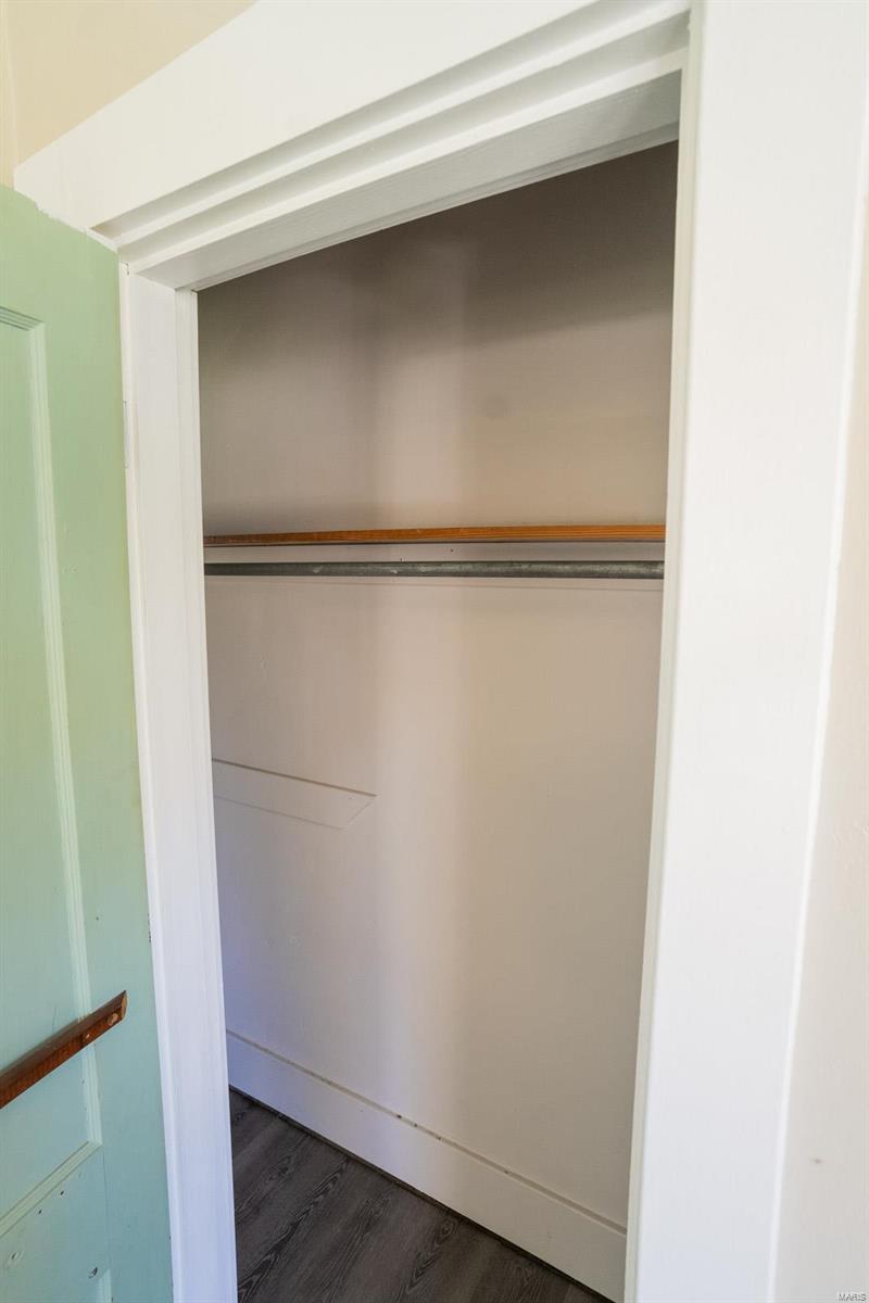 33 S 77th Street