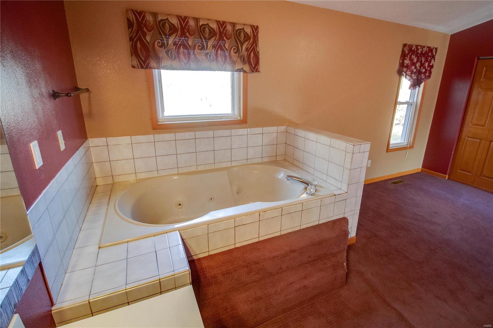 7180 Horseshoe Bend