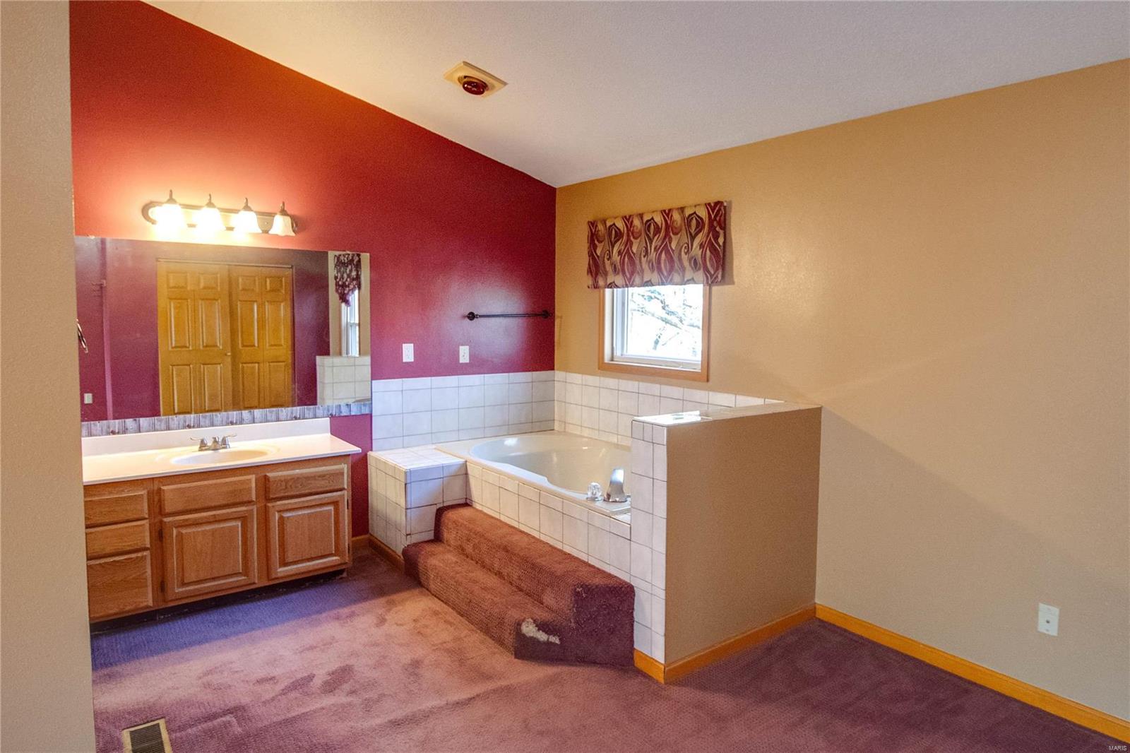 7180 Horseshoe Bend