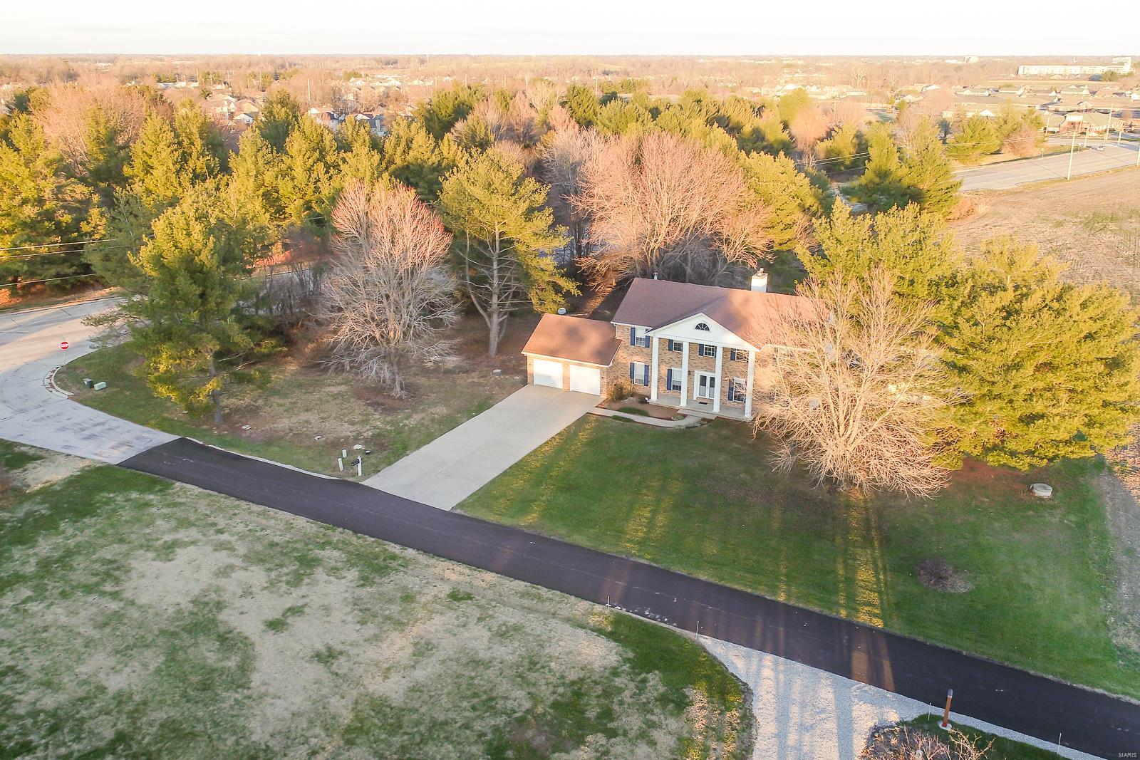 16 Pinewood Lane