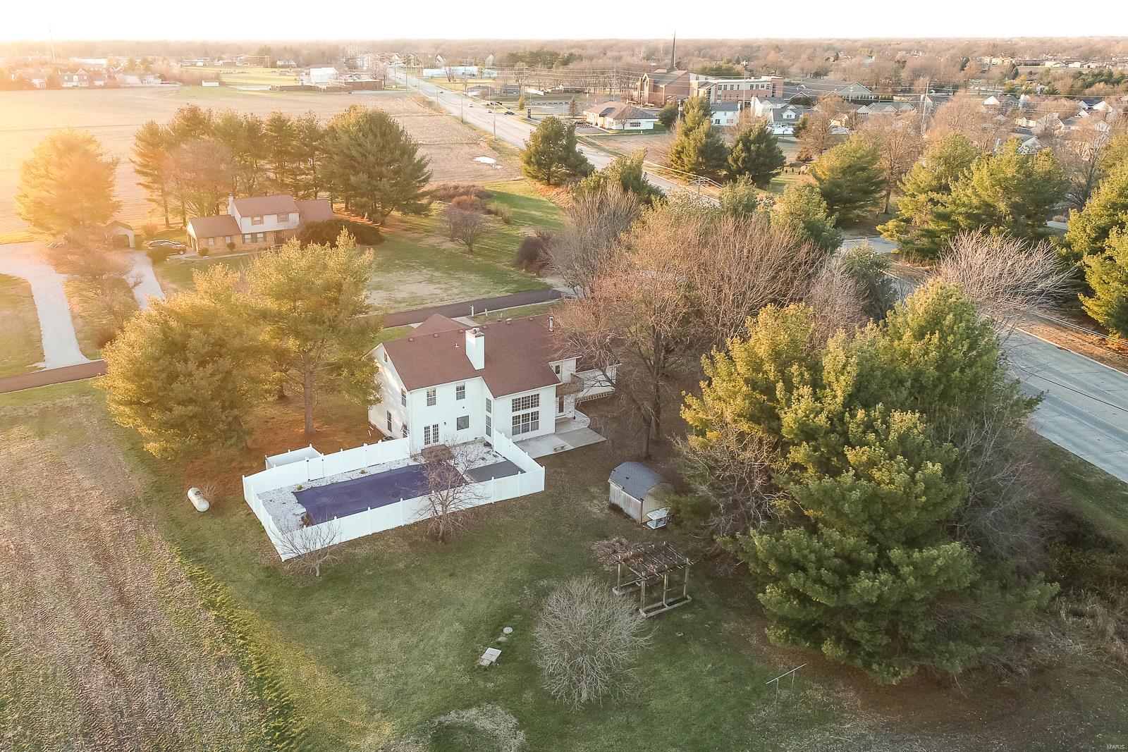 16 Pinewood Lane