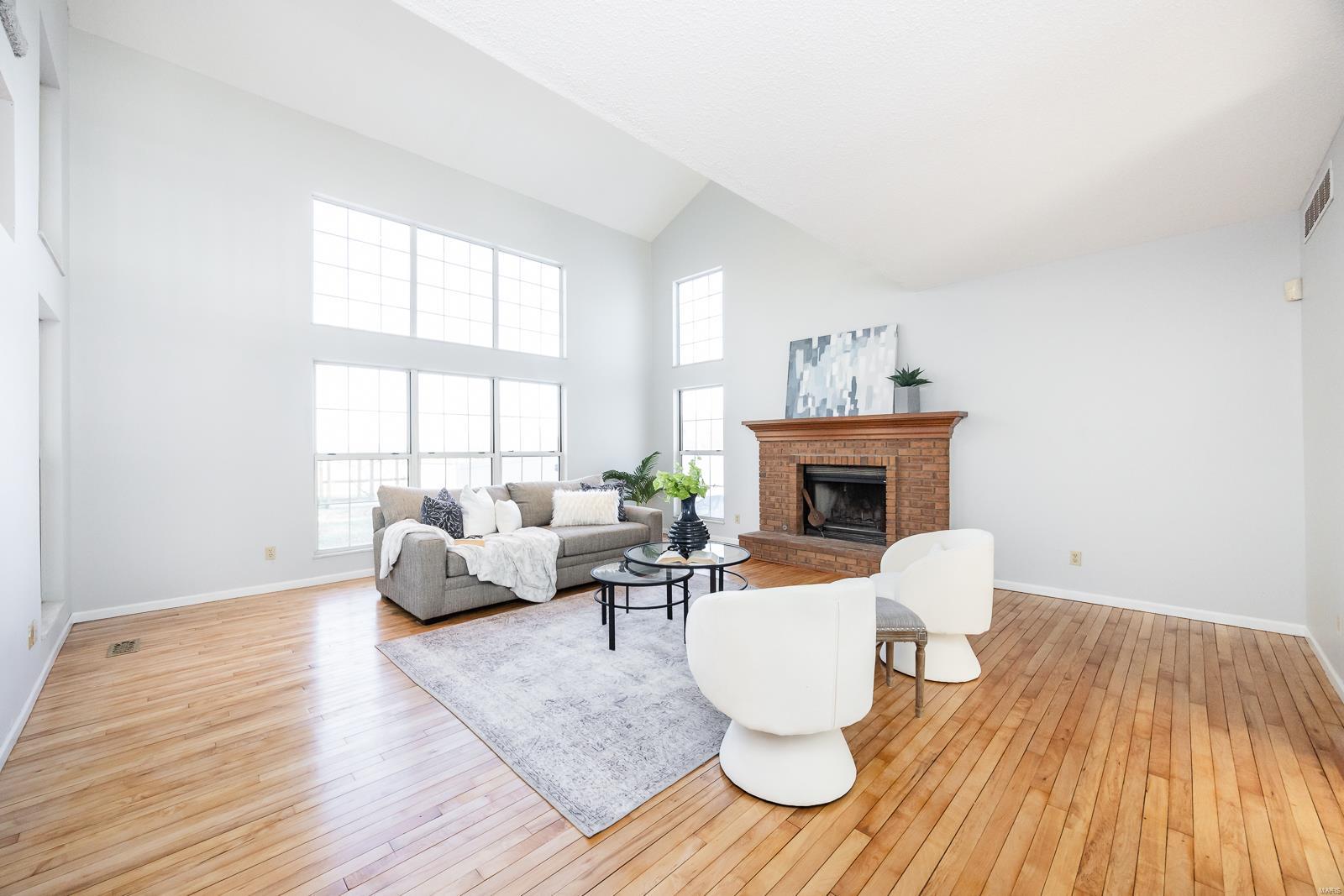 16 Pinewood Lane
