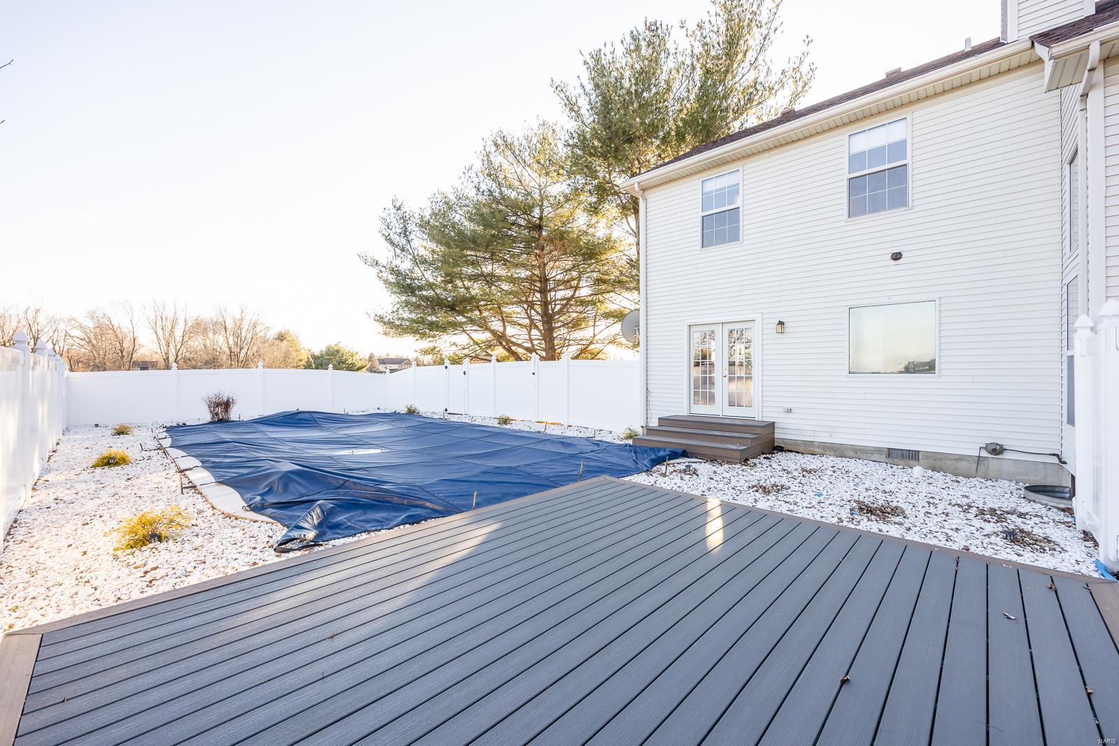 16 Pinewood Lane