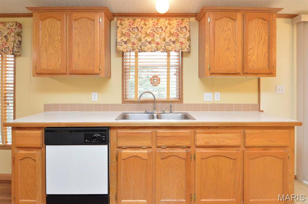 1405 Ida Court