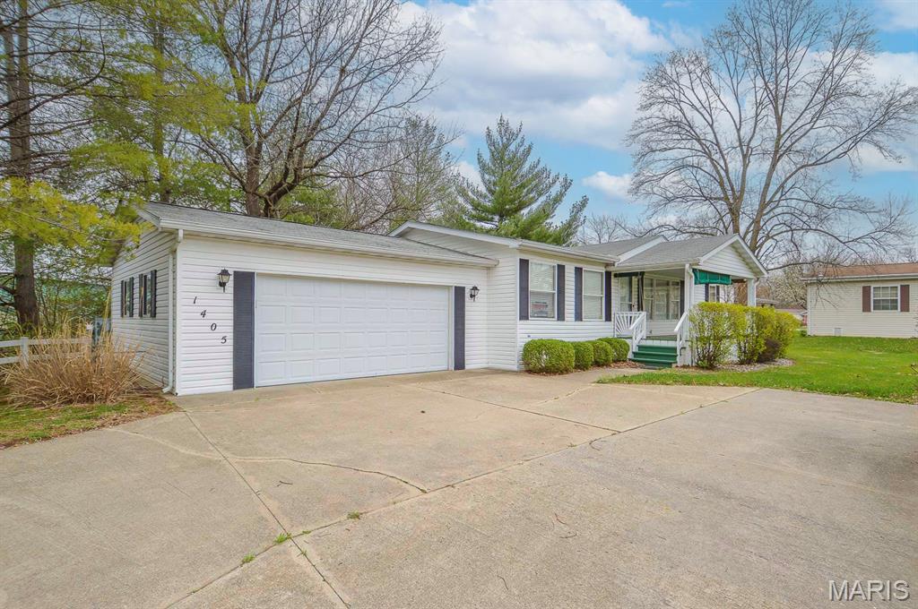 1405 Ida Court