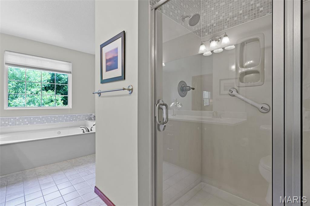 2204 Little Round Top Drive
